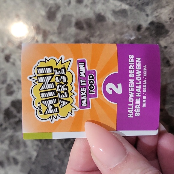 Miniverse Make It Mini Food Bug Punch - Picture 2 of 4